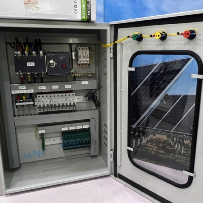Tủ Điện Hybrid 10 - 15kW 3 Phase Thép Năng Lượng Mặt Trời 