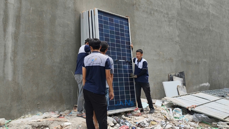 Tấm Pin Năng Lượng Mặt Trời LONGi Hi-MO X10 550W
