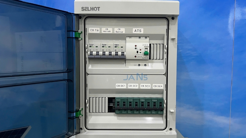 Ưu điểm của tủ điện Hybrid 12kW 1 phase nhựa