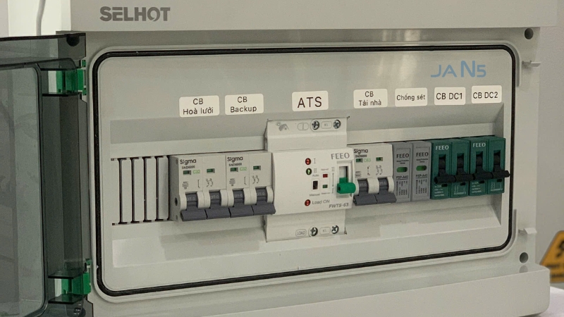 Ưu điểm của tủ điện Hybrid 5kW - 6kW 1 Phase nhựa